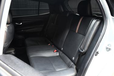 Toyota Yaris 1.2 ( 2023 ) Premium (2-Tone) Hatchback ภาพที่ 18