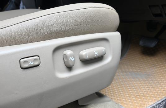 Toyota LAND CRUISER 4.5 ( 2012 ) 200 VX 4WD SUV ภาพที่ 17