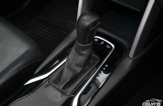 Toyota Corolla Cross 1.8 ( 2022 ) Hybrid Premium Safety GR Sport SUV ภาพที่ 17