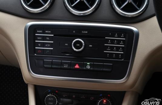 Mercedes-Benz GLA200 1.6 W156 ( 2017 ) Urban SUV ภาพที่ 13