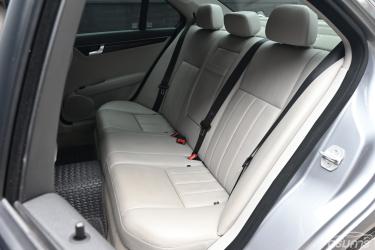Mercedes-Benz C200 1.8 W204 ( 2011 ) Elegance Sedan ภาพที่ 8