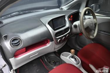 Mitsubishi i 0.7 ( ปี 2011 ) Hatchback ภาพที่ 9