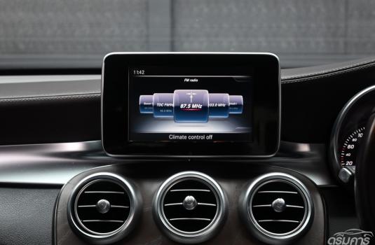 Mercedes-Benz GLC250d 2.1 W253 ( 2016 ) 4MATIC AWD SUV ภาพที่ 14