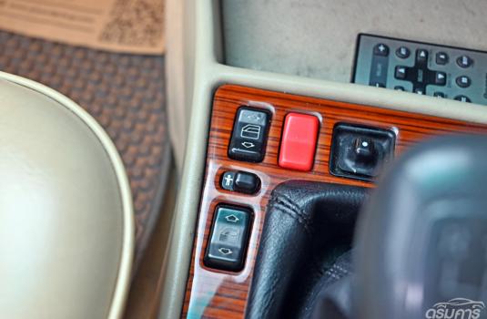 Mercedes-Benz 190E 2.5 W201 ( 1992 ) Sedan ภาพที่ 15