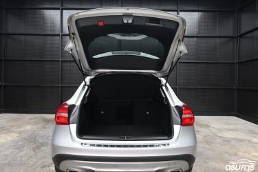 Mercedes-Benz GLA-Class GLA200 1.6 W156 Urban ภาพที่ 6