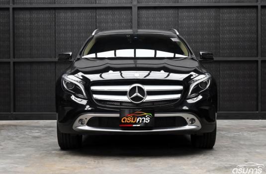 Mercedes-Benz GLA200 1.6 W156 ( 2017 ) Urban SUV ภาพที่ 3
