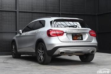 Mercedes-Benz GLA-Class GLA200 1.6 W156 Urban ภาพที่ 3