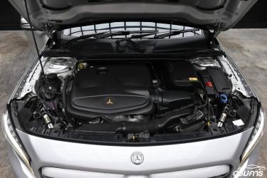 Mercedes-Benz GLA-Class GLA200 1.6 W156 Urban ภาพที่ 19