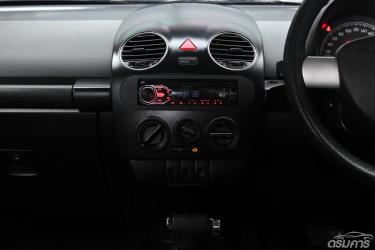 Volkswagen New Beetle 1.6 (ปี 2011) Coupe ภาพที่ 12