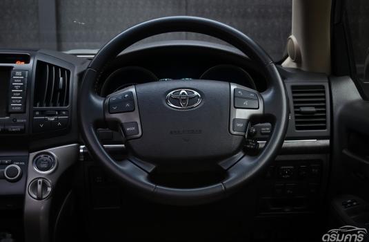 Toyota LAND CRUISER 4.5 ( 2012 ) 200 VX 4WD SUV ภาพที่ 11