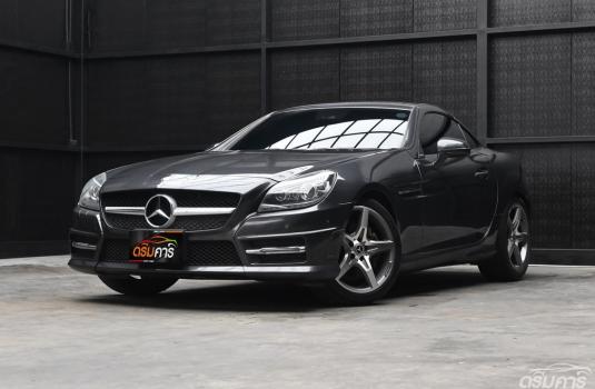 Mercedes-Benz SLK200 1.8 R172 ( 2015 ) AMG Carbon Look BlueEFFICIENCY Convertible