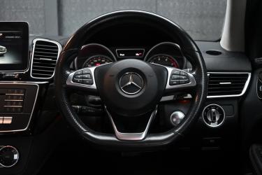 Mercedes-Benz GLE500 3.0 W166 ( 2017 ) e 4MATIC AMG Dynamic 4WD SUV ภาพที่ 12