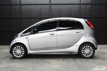 Mitsubishi i 0.7 ( ปี 2011 ) Hatchback ภาพที่ 5