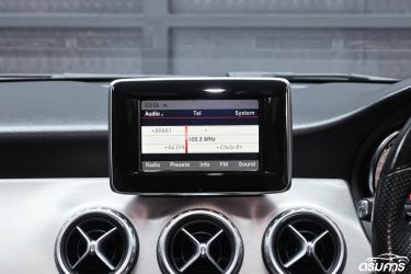 Mercedes-Benz GLA-Class GLA200 1.6 W156 Urban ภาพที่ 12