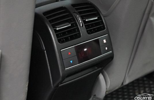 Mercedes-Benz C230 2.5 W204 ( 2008 ) Avantgarde Sedan ภาพที่ 18