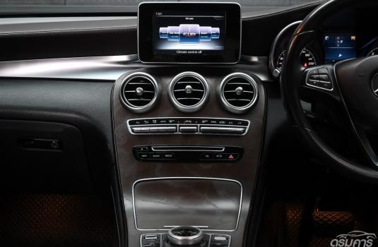 Mercedes-Benz GLC250d 2.1 W253 ( 2016 ) 4MATIC AWD SUV ภาพที่ 13