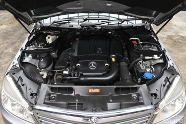 Mercedes-Benz C200 1.8 W204 ( 2011 ) Elegance Sedan ภาพที่ 18
