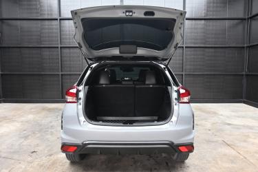 Toyota Yaris 1.2 ( 2023 ) Premium (2-Tone) Hatchback ภาพที่ 7