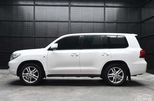 Toyota LAND CRUISER 4.5 ( 2012 ) 200 VX 4WD SUV ภาพที่ 5